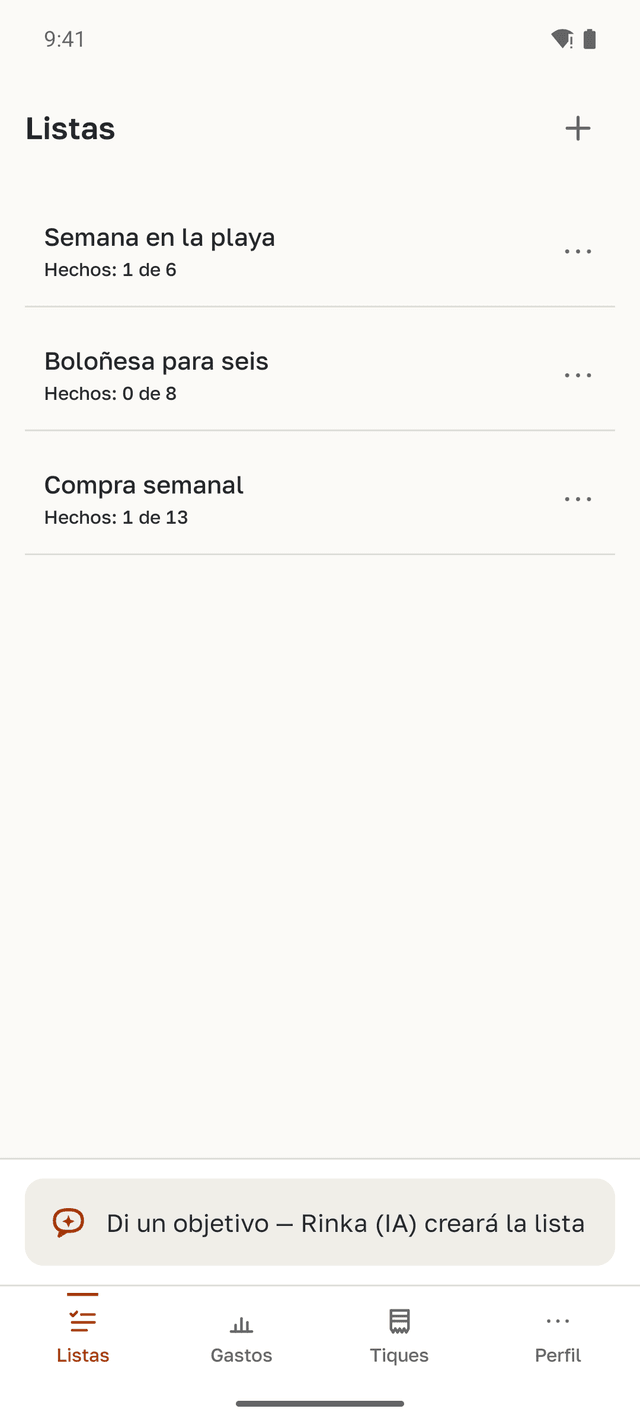 Pantalla de listas con tres listas: una semana en la playa, boloñesa para seis y la compra semanal.