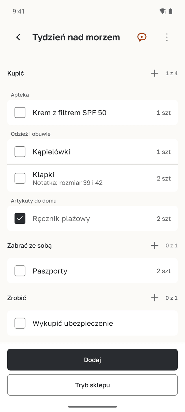 Lista „Tydzień nad morzem” z sekcjami „Kupić”, „Zabrać ze sobą” i „Zrobić”; jeden zakup jest odhaczony.
